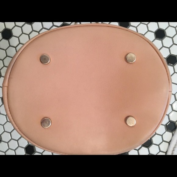 Sézane Hope bag nude/pink with gold studs - Picture 10 of 13
